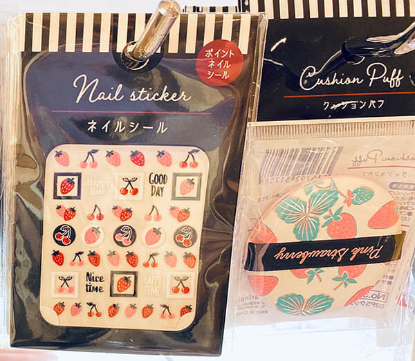 ネイルシール、クッションパフ