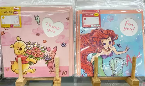 ダイソー 22年版 色紙 62選 100円ショップの情報サイト 100均 Like