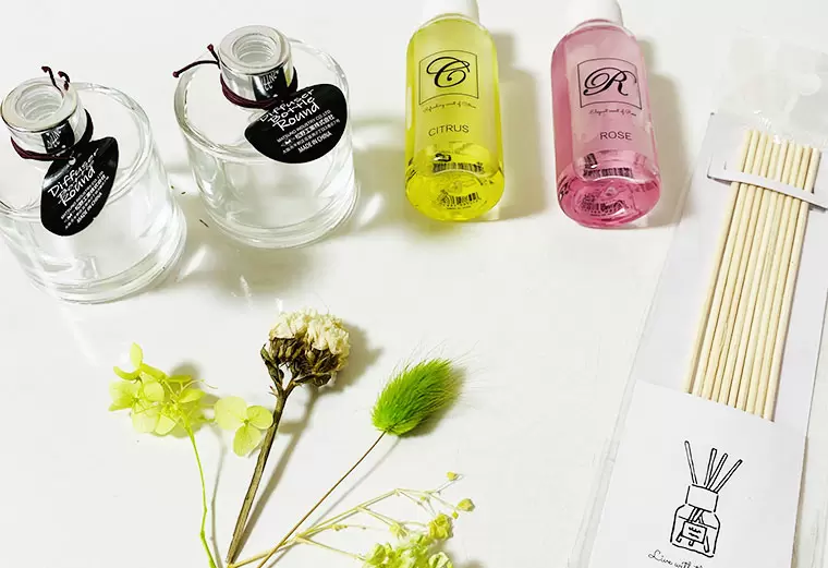 キャンドゥ 自作ディヒューザーグッズ 100円ショップの情報サイト 100均 Like